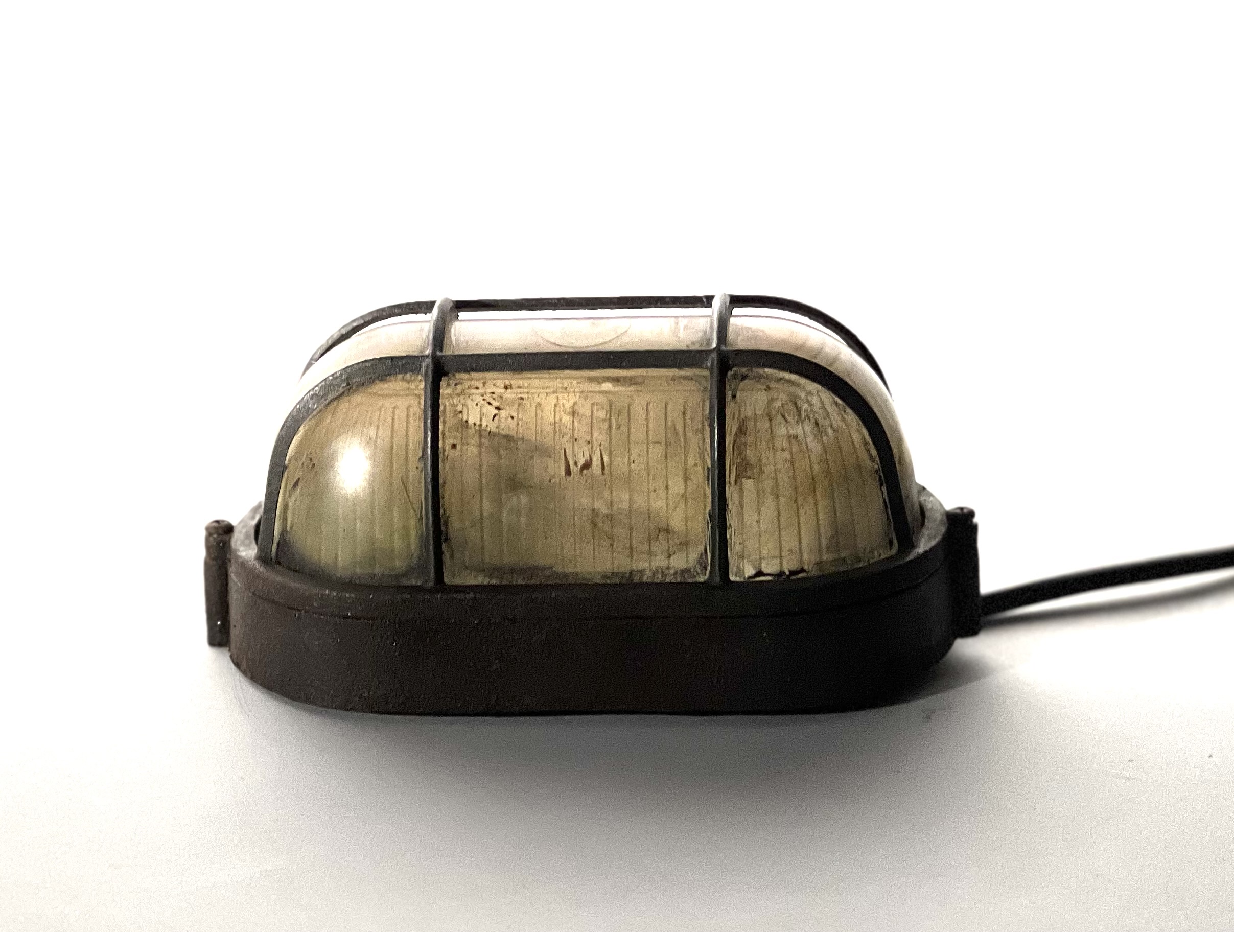 Exterior Bulkhead Caged - Rust Aged OVOL410 — asset 0022-0001
